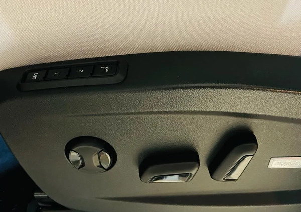 Volkswagen ID.Buzz cena 238497 przebieg: 9058, rok produkcji 2022 z Skarszewy małe 562